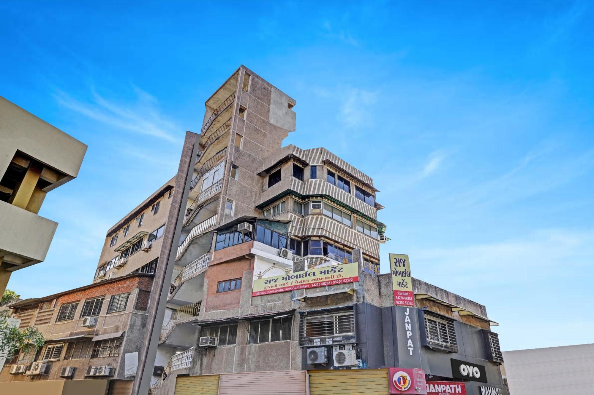 Hotel O Neelkamal アーメダバード エクステリア 写真